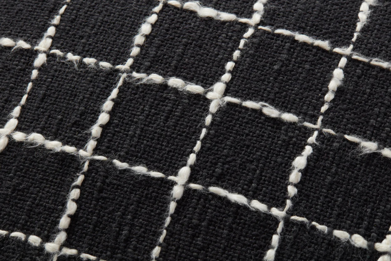 Magnolia Home Mary Pmh0040 Black / Ivory Pillow